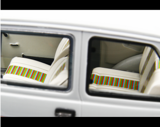 Fiat 126 Personal 4 Silver 1978 Grigio Laudoracing 1:18 Resinemodell (Türen, Motorhaube... nicht zu öffnen!)